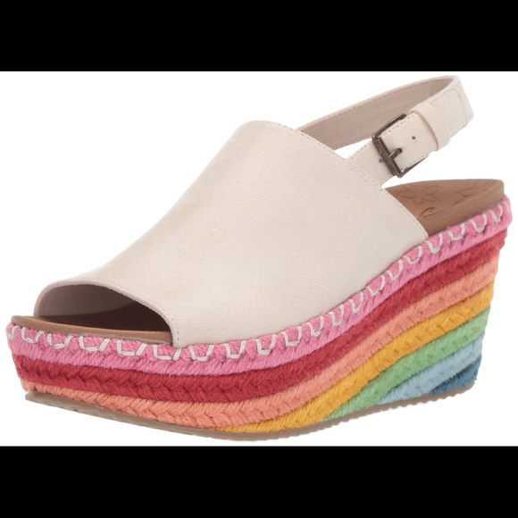 😎 Skechers Festival Daisy Luxe Foam Sandals - Picture 3 of 10